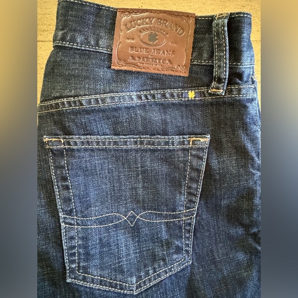 Lucky Brand Men’s Jeans - Picture 2 of 7